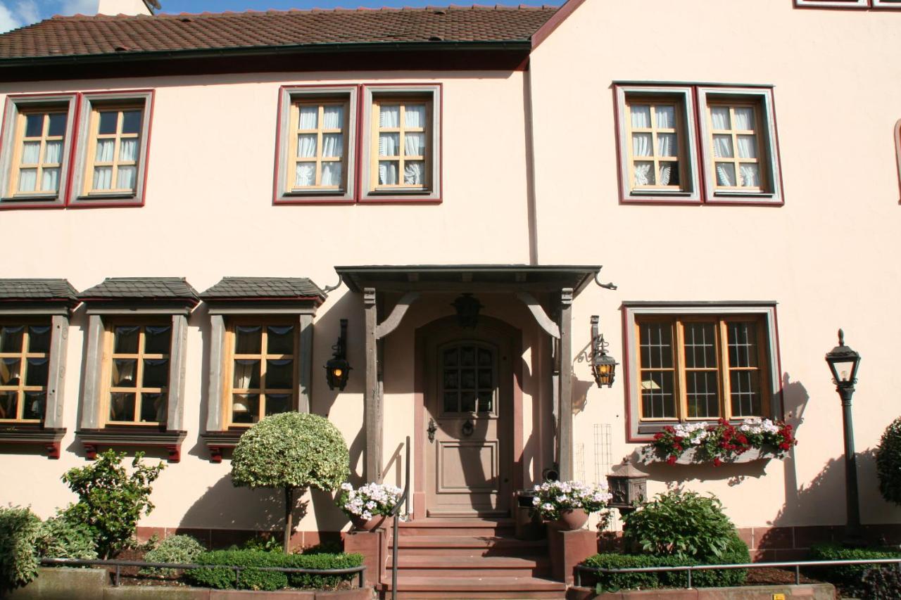 Gasthaus Zur Krone Grossheubach ภายนอก รูปภาพ